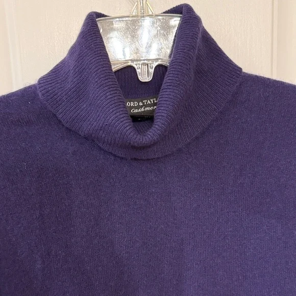 Cashmere Lord & Taylor Deep Purple Turtleneck Sweater - Picture 5 of 11